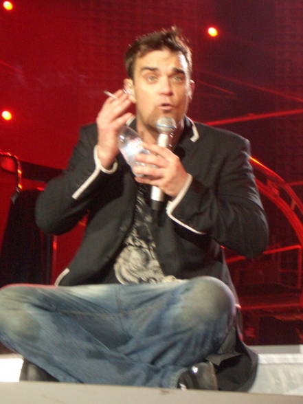 Robbie Williams  Live - 