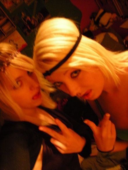 saskiia & iich.  noch blond...x3 - 