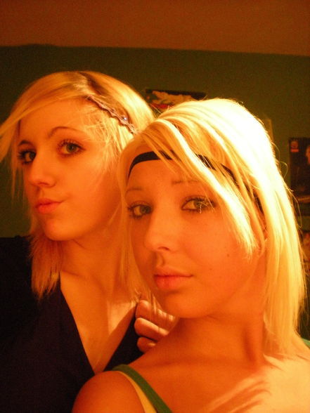 saskiia & iich.  noch blond...x3 - 