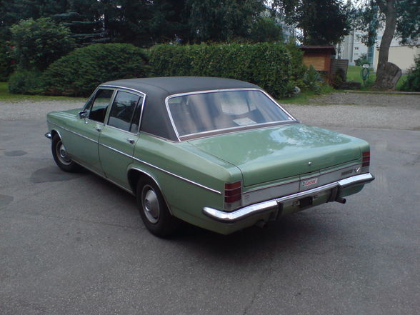 Opel Diplomat V8 - 