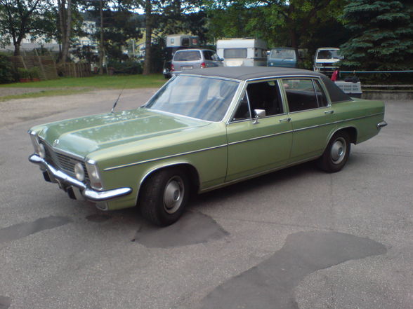 Opel Diplomat V8 - 