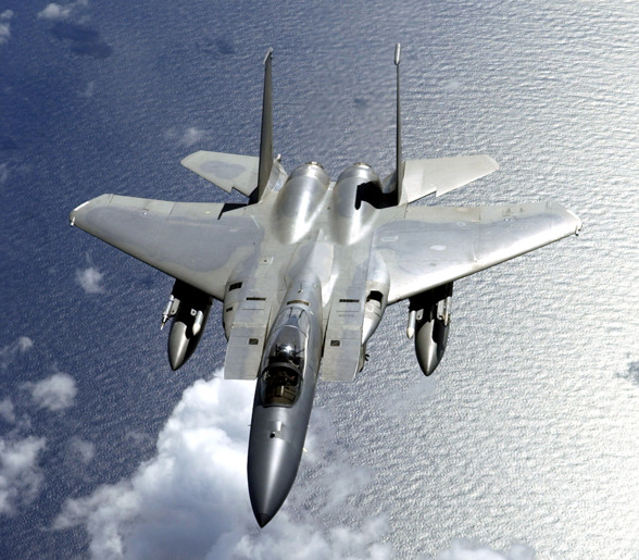 F-15 - 