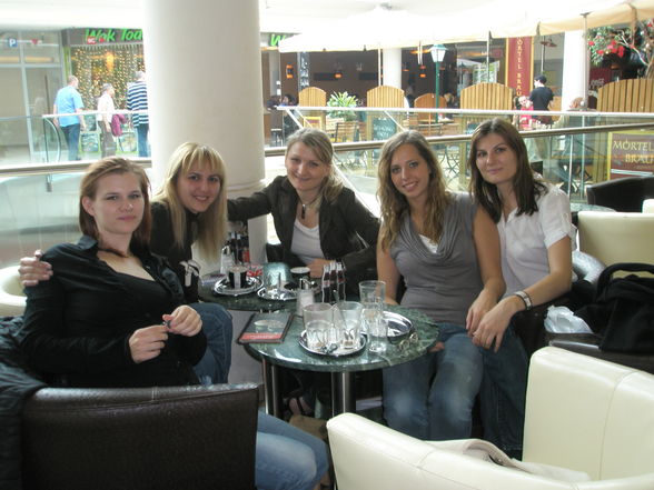 beim Girly ESSEN :) - 