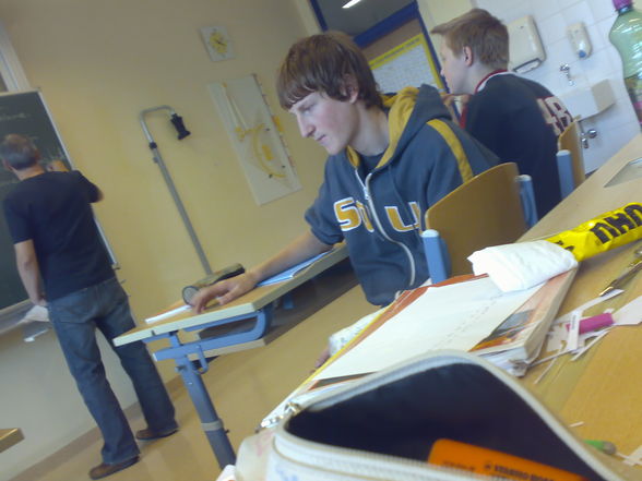 sCHULE..SooW Qaaiil - 