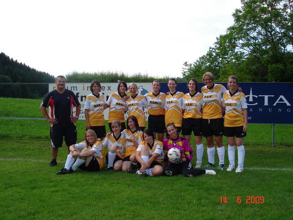 Crazy Football Girls Wolfsbach  - 