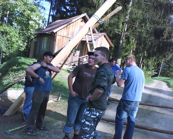 MaIbaUm StEhL AkTiOn - 