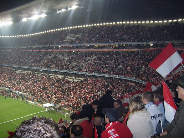 BAYERN - REAL (07.03.2007) - 