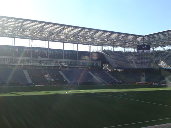 RED BULL ARENA - 