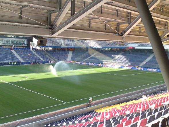 RED BULL ARENA - 