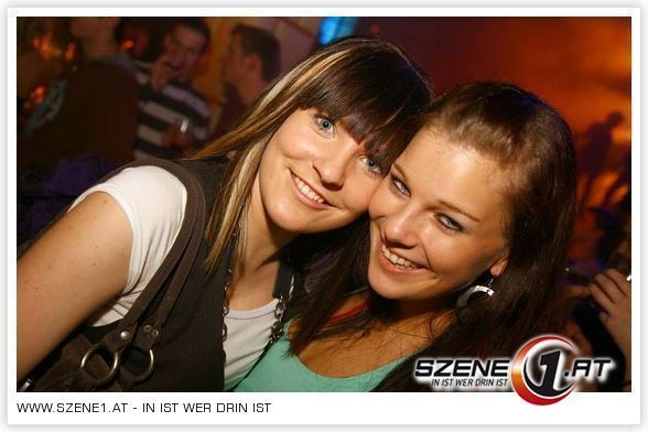 Empire Linz mit meinen Schulladies..=) - 