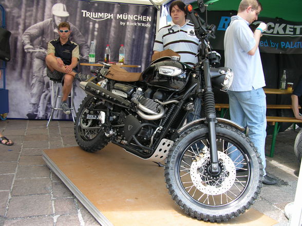 TriumphTridays 2008 - 