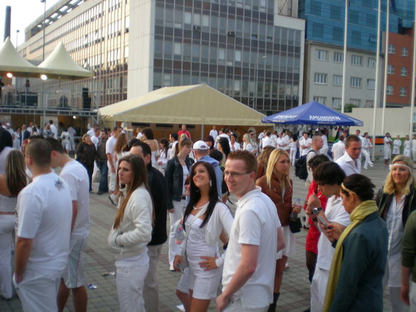 Sensation White Prag 2009 - 