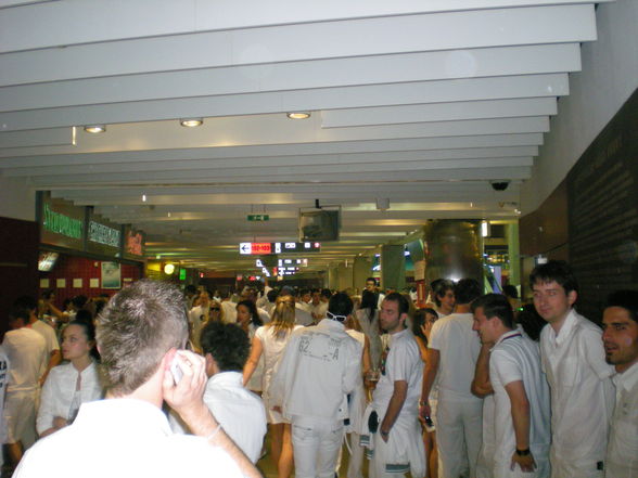 Sensation White Prag 2009 - 