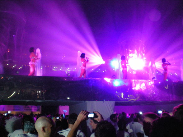 Sensation White Prag 2009 - 