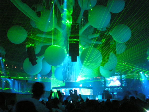 Sensation White Prag 2009 - 