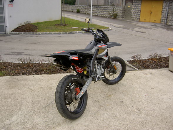 Moped - 