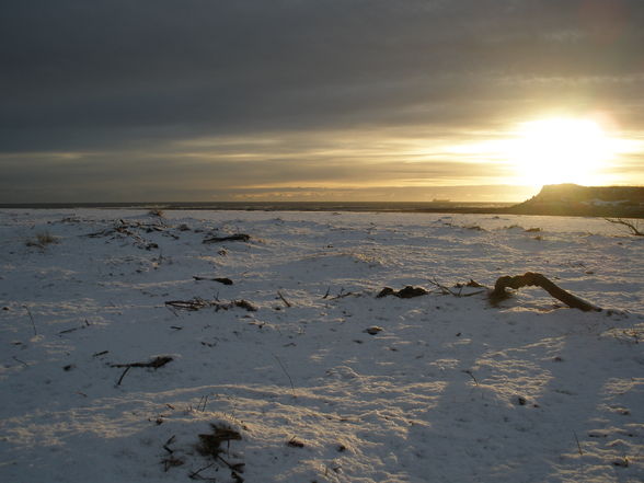 Schnee UND Strand?! schön und weird!!!! - 