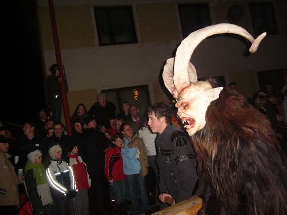 Perchtenlauf in mauer  - 