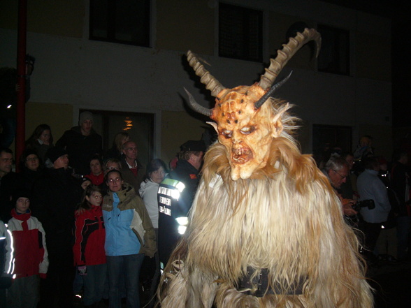 Perchtenlauf in mauer  - 