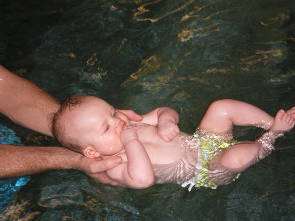 Babyschwimmen voll lustig - 