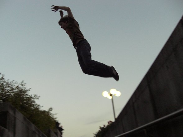 i & da daniel beim parkourn - 