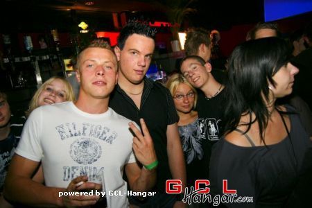 **Millennium Linz ** Friends und I       - 