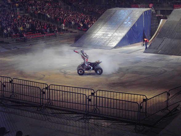 NIGHT of the JUMPS - 