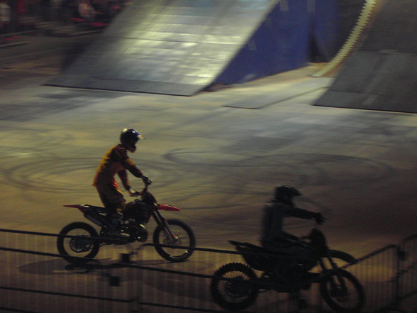 NIGHT of the JUMPS - 