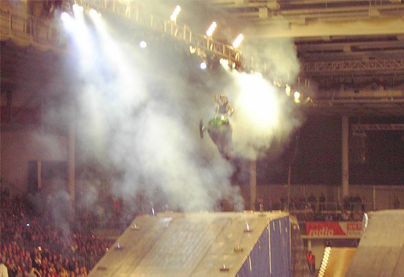 NIGHT of the JUMPS - 