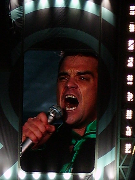 robbie williams live in vienna - 