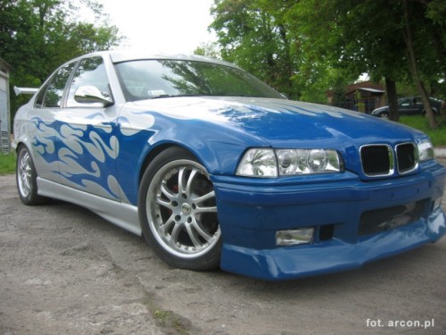 BMW - 