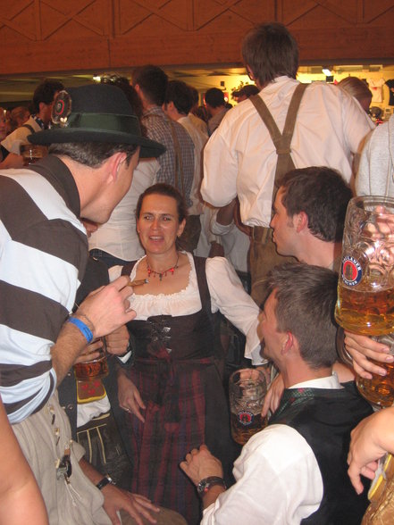 OKTOBERFEST  MÜNCHEN - 