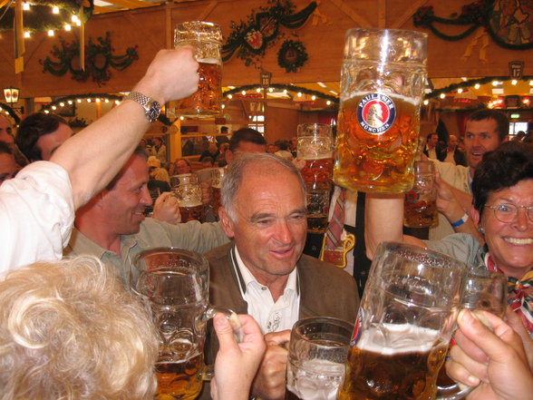 OKTOBERFEST  MÜNCHEN - 