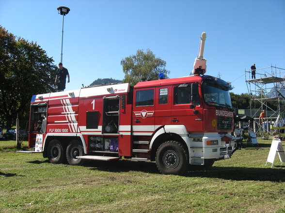 Militärische--Fire--Engine - 