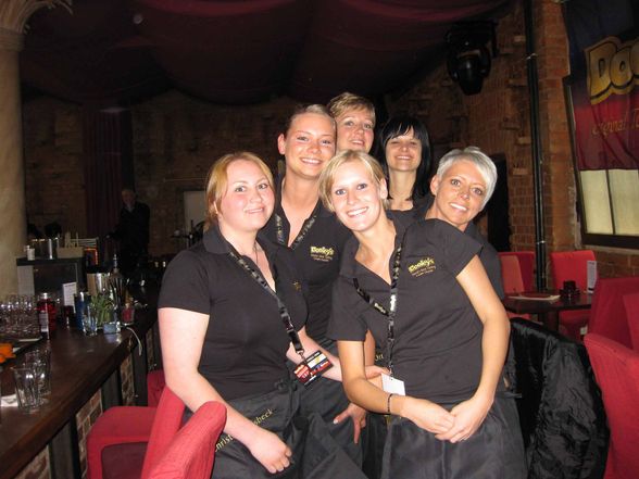 : 1. Platz|Dooleys "Barmaid Cup 2009 - 