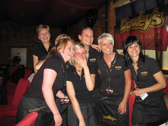 : 1. Platz|Dooleys "Barmaid Cup 2009 - 