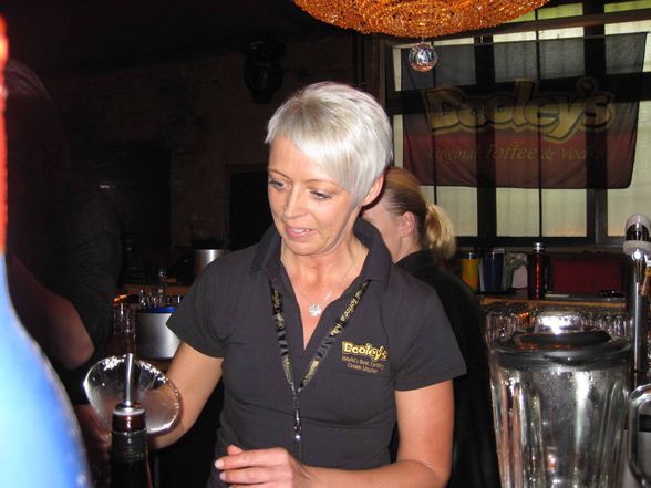 : 1. Platz|Dooleys "Barmaid Cup 2009 - 