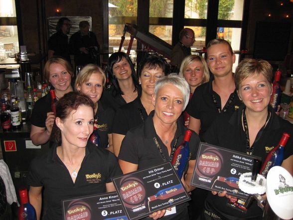 : 1. Platz|Dooleys "Barmaid Cup 2009 - 