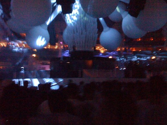 Sensation White Prag 2009 - 