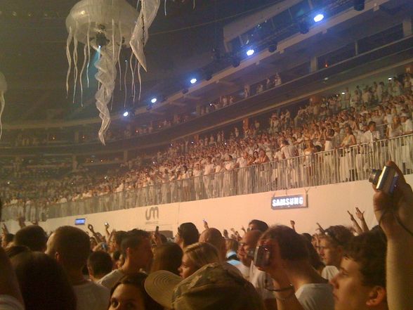 Sensation White Prag 2009 - 