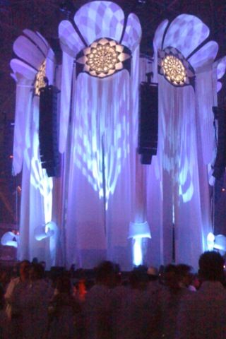 sensation white 30.12.09 - 1.1. 2010 - 