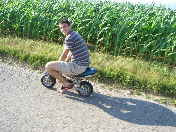 Silvio and i beim Poketbikefahren *hehe* - 