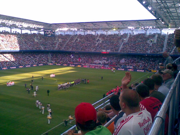 Red Bull Salzburg vs. FC Arsenal London - 