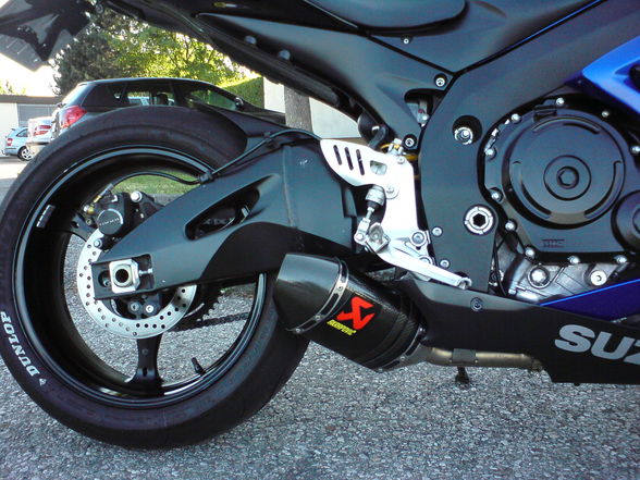 meine Neue, GSX R600 K7 - 