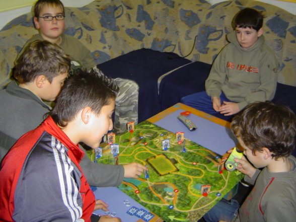 Brettspiele und Tischtennis - 