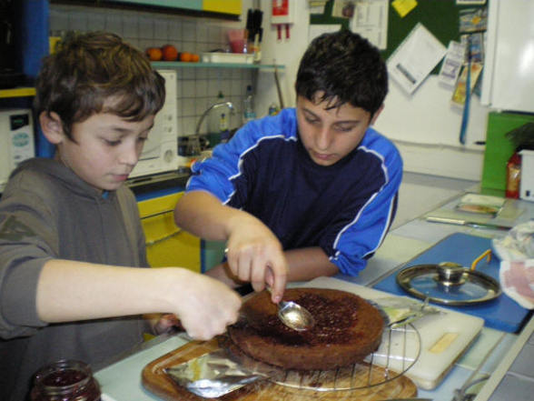 Wir backen eine Sachertorte - 