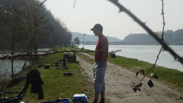 Fischen 4,4,09 Donau - 