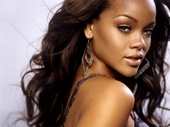 Rihanna - 