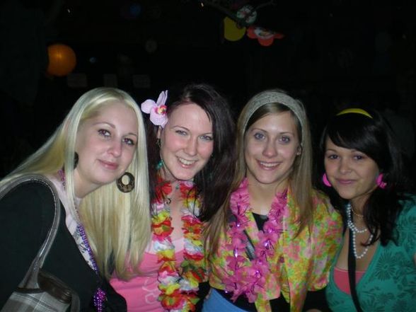 Flower Power Party - 