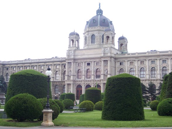 Vienna - Weekends - 